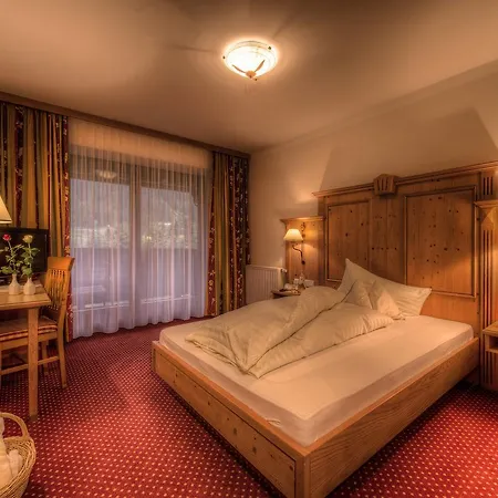 Gletscherblick Otel Sankt Leonhard im Pitztal